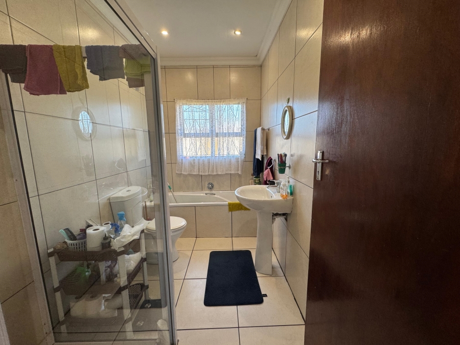 3 Bedroom Property for Sale in Forest Heights Western Cape
